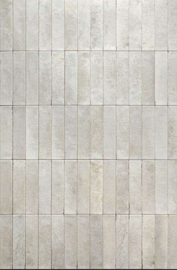 Gạch ốp lát không chỉ là vật liệu hoàn thiện, mà còn đóng vai trò quan trọng trong việc thể hiện phong cách thiết kế, cá tính gia chủ và chất lượng công trình